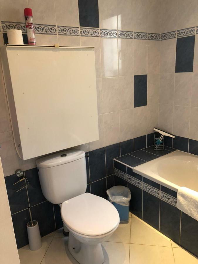 Petite maisonette adossee mais independante avec piscine Villa Peymeinade Buitenkant foto